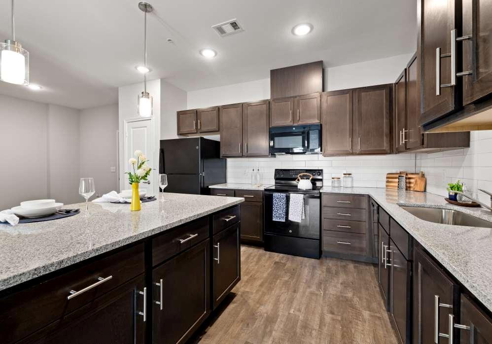 2551 N Guadalupe St # 1308, Seguin, TX 78155