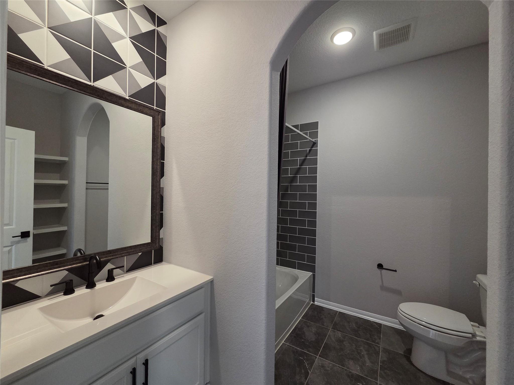 14303 Pecan Maple Dr, Crosby, TX 77532