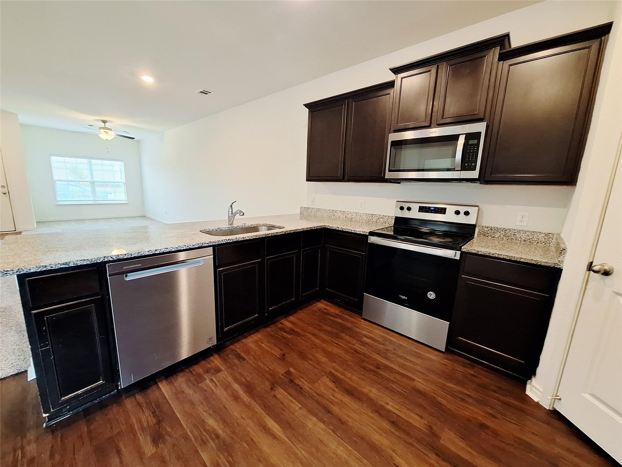 14417 Prairie Sod Ln, Elgin, TX 78621