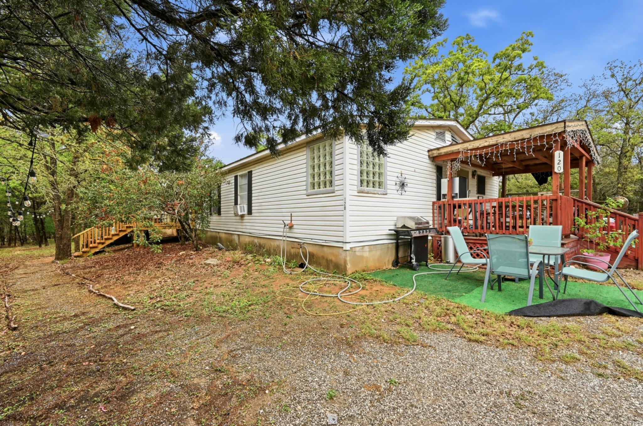 120 Green Mountain Dr, Cedar Creek, TX 78612