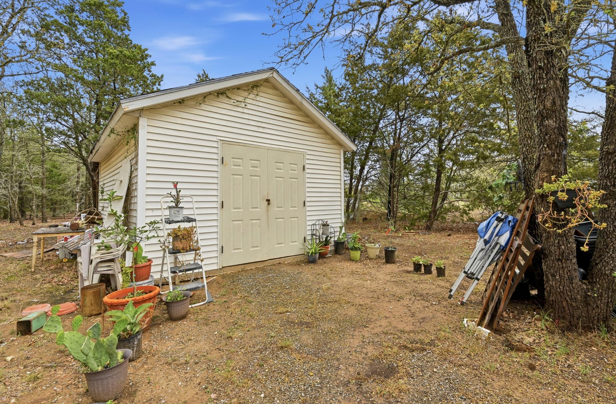 120 Green Mountain Dr, Cedar Creek, TX 78612