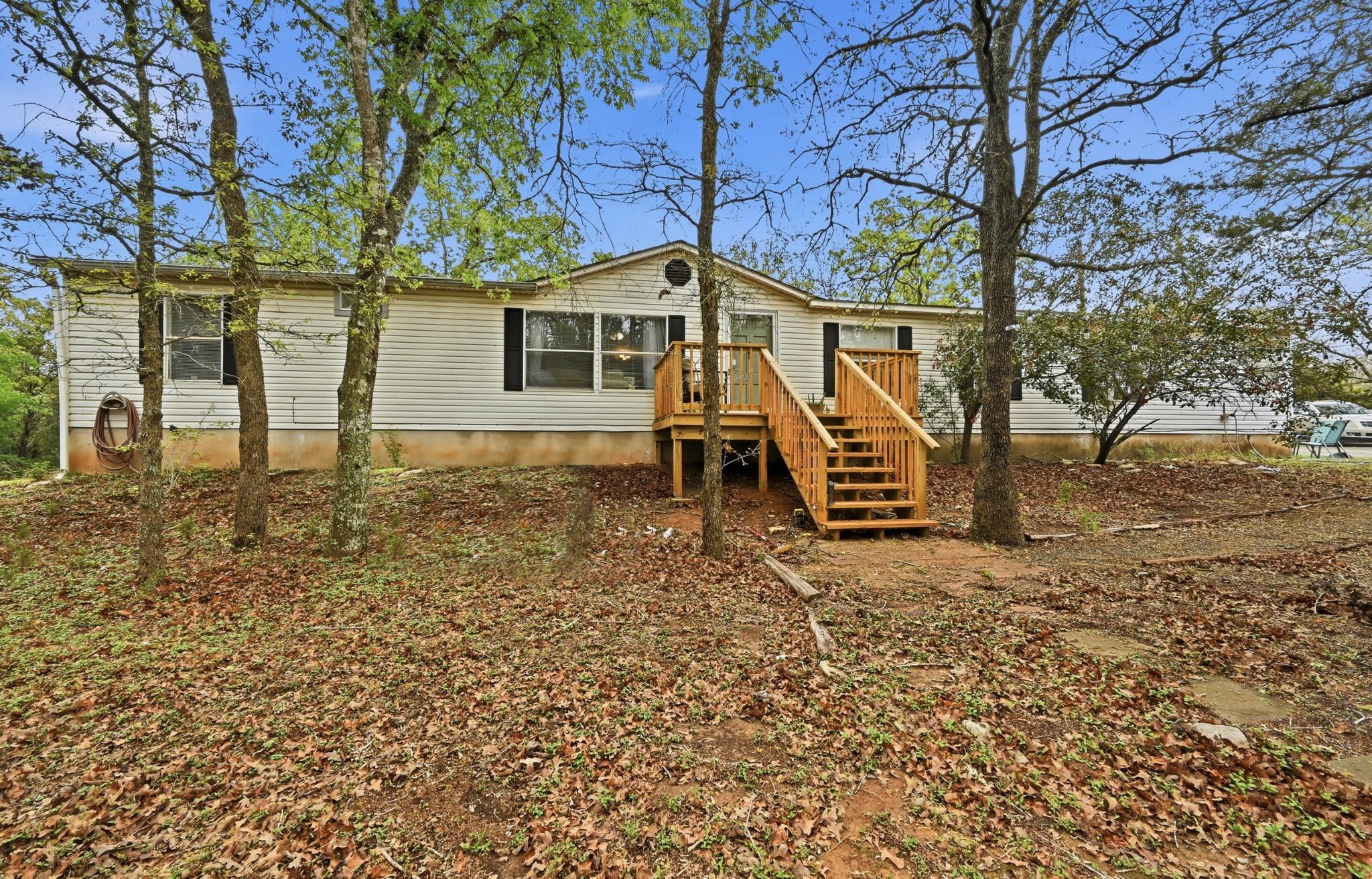 120 Green Mountain Dr, Cedar Creek, TX 78612