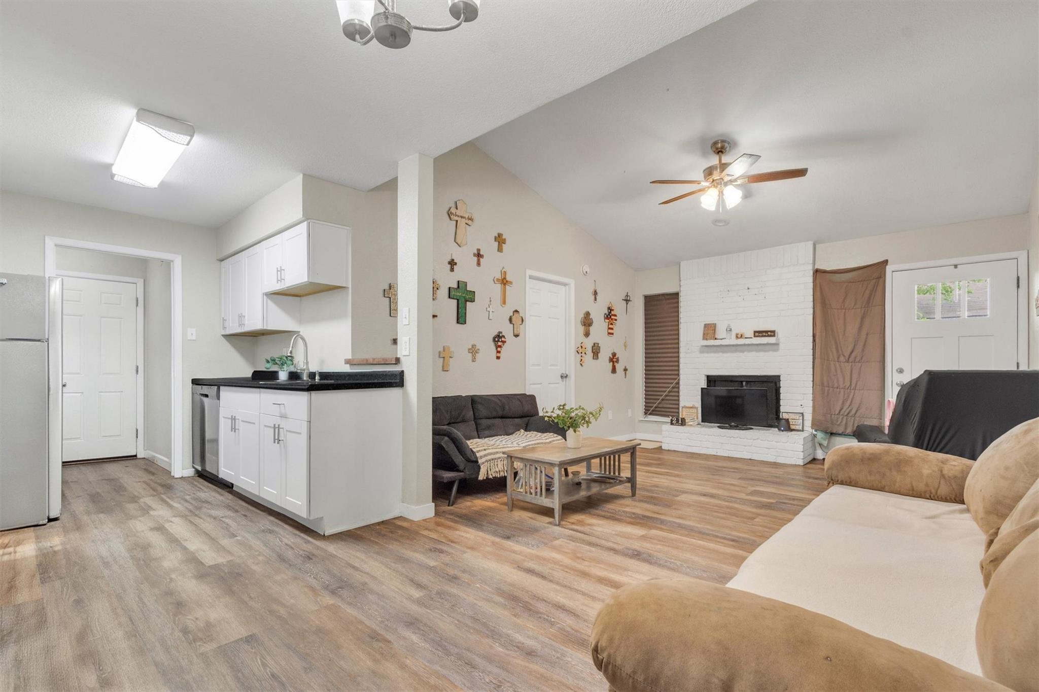 2128/2130 Redwing Way, Round Rock, TX 78664