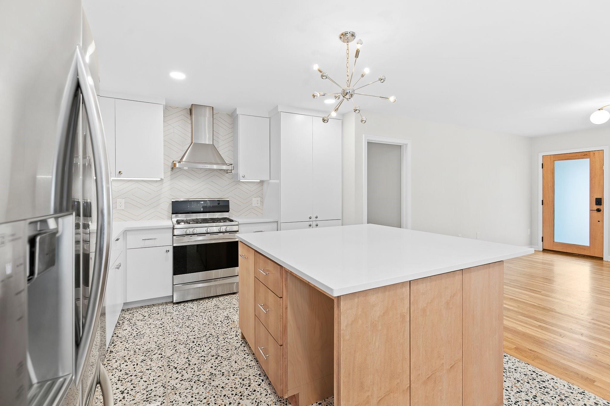 1310 Dwyce Dr, Austin, TX 78757