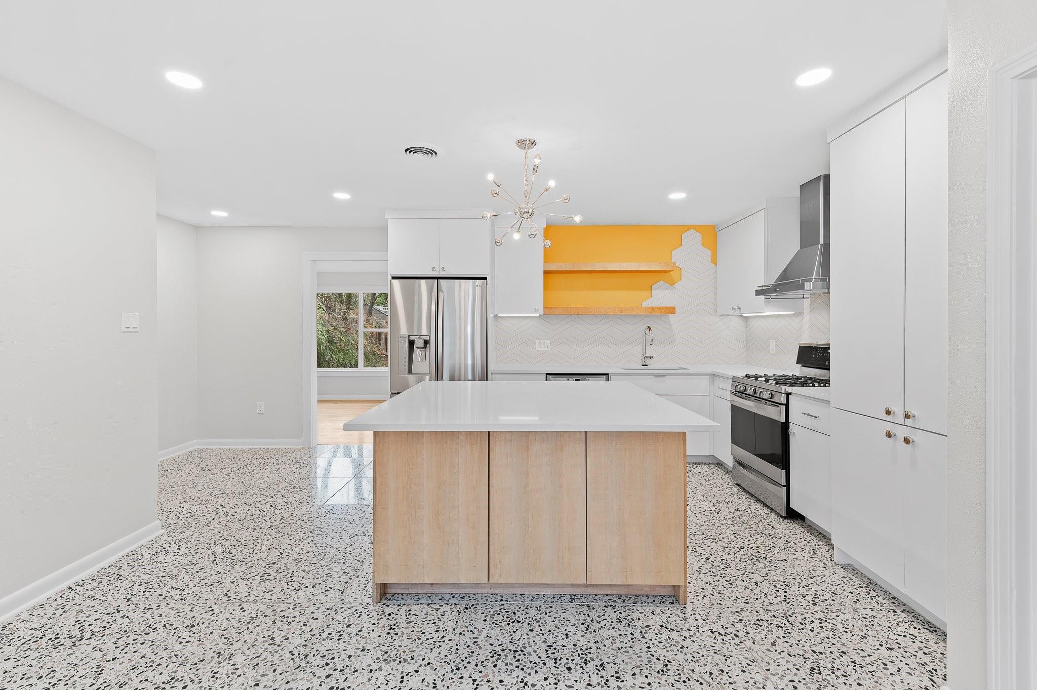 1310 Dwyce Dr, Austin, TX 78757