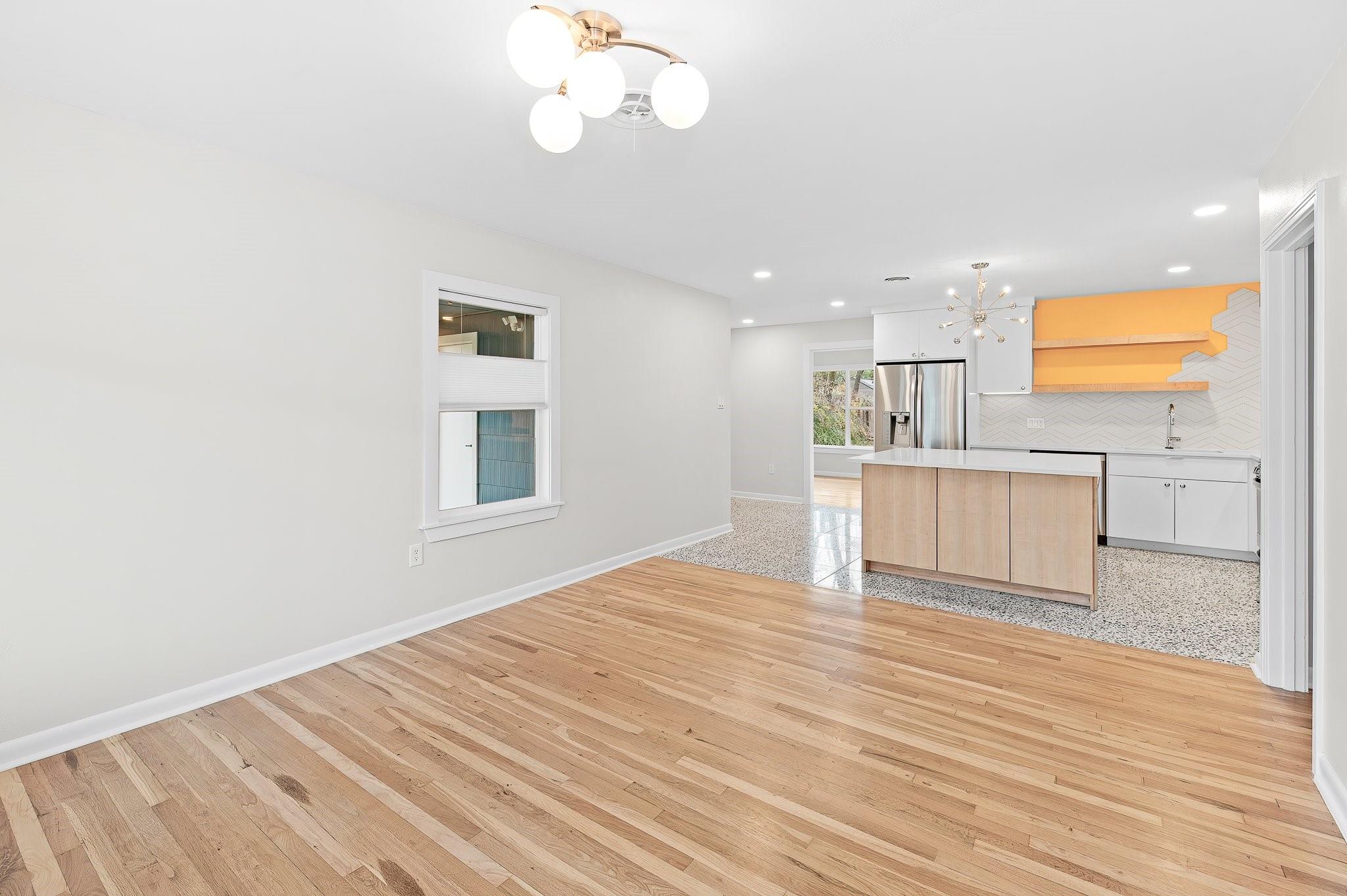 1310 Dwyce Dr, Austin, TX 78757