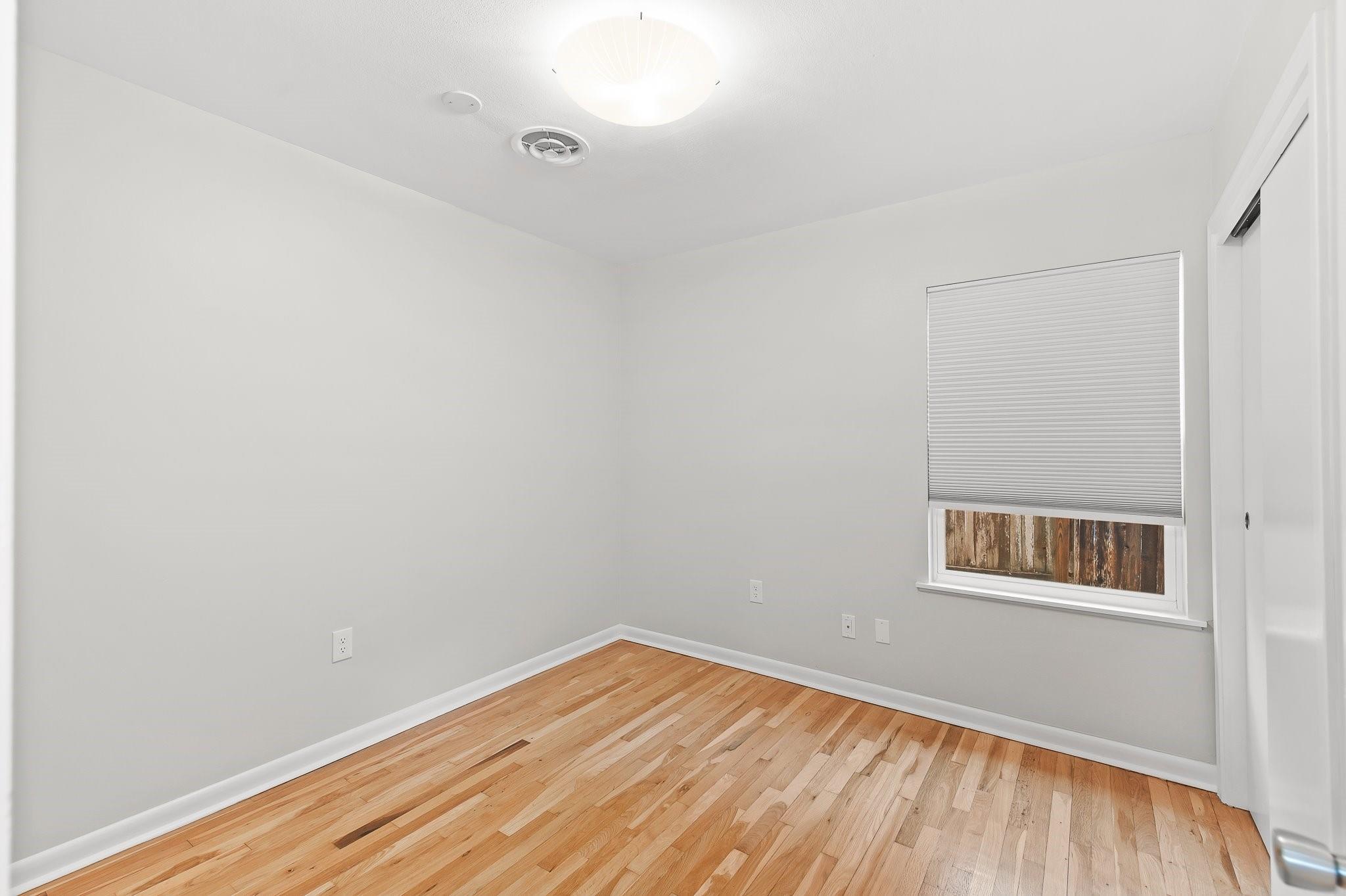 1310 Dwyce Dr, Austin, TX 78757