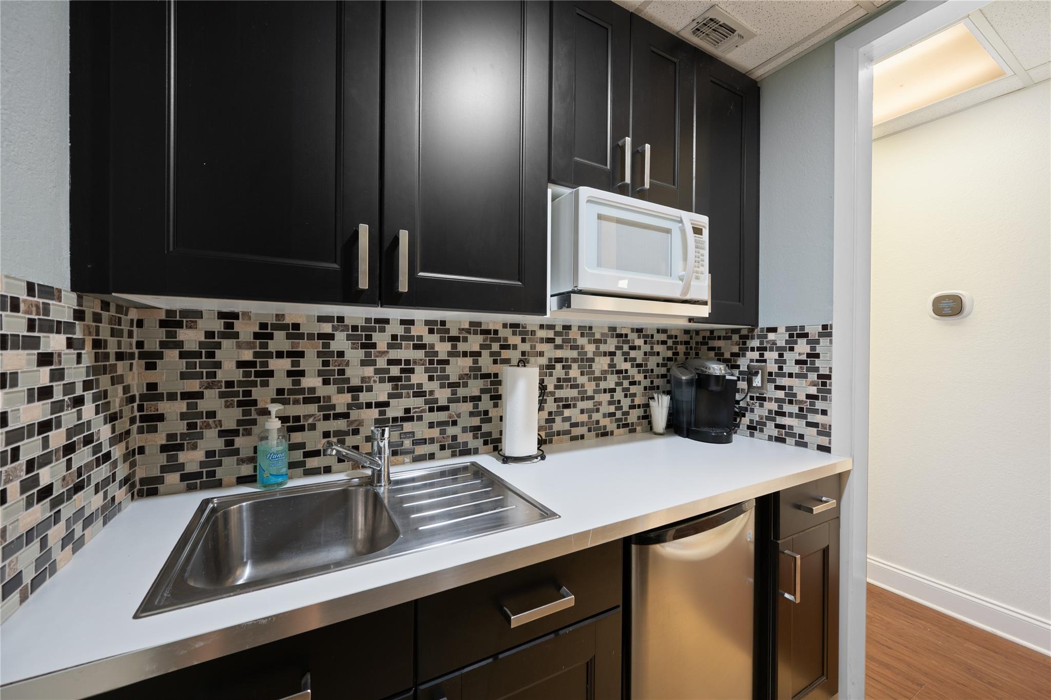 13740 N Highway 183 Dr # J5, Austin, TX 78750