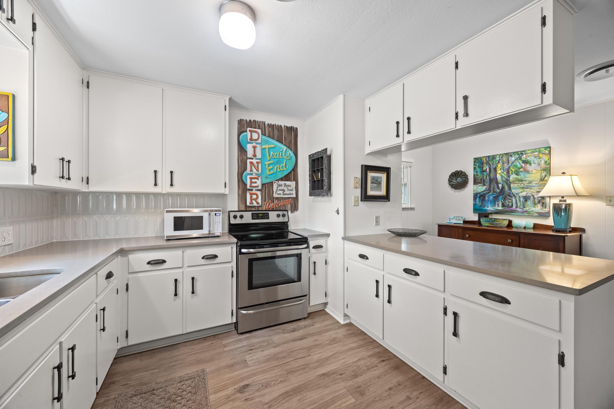 17129 E Darleen Dr, Leander, TX 78641