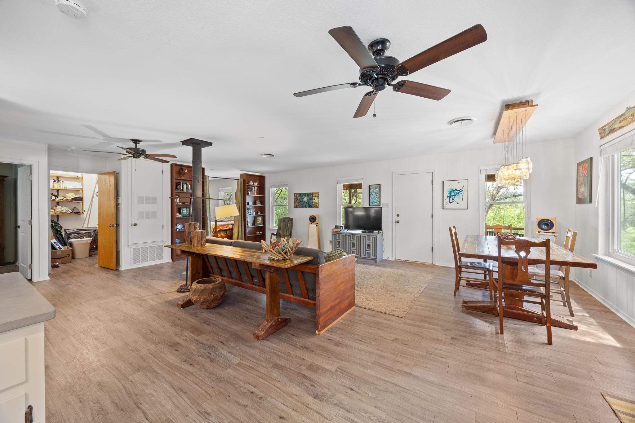 17129 E Darleen Dr, Leander, TX 78641