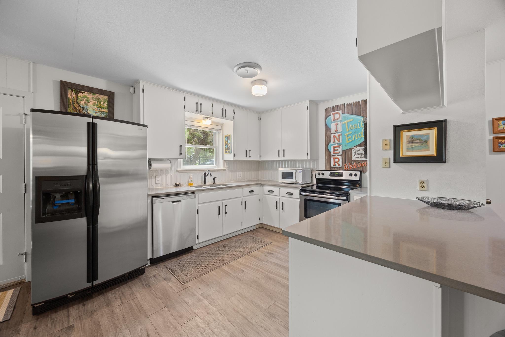 17129 E Darleen Dr, Leander, TX 78641