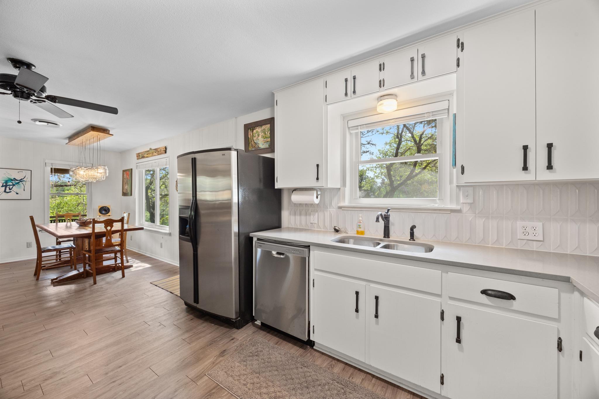 17129 E Darleen Dr, Leander, TX 78641