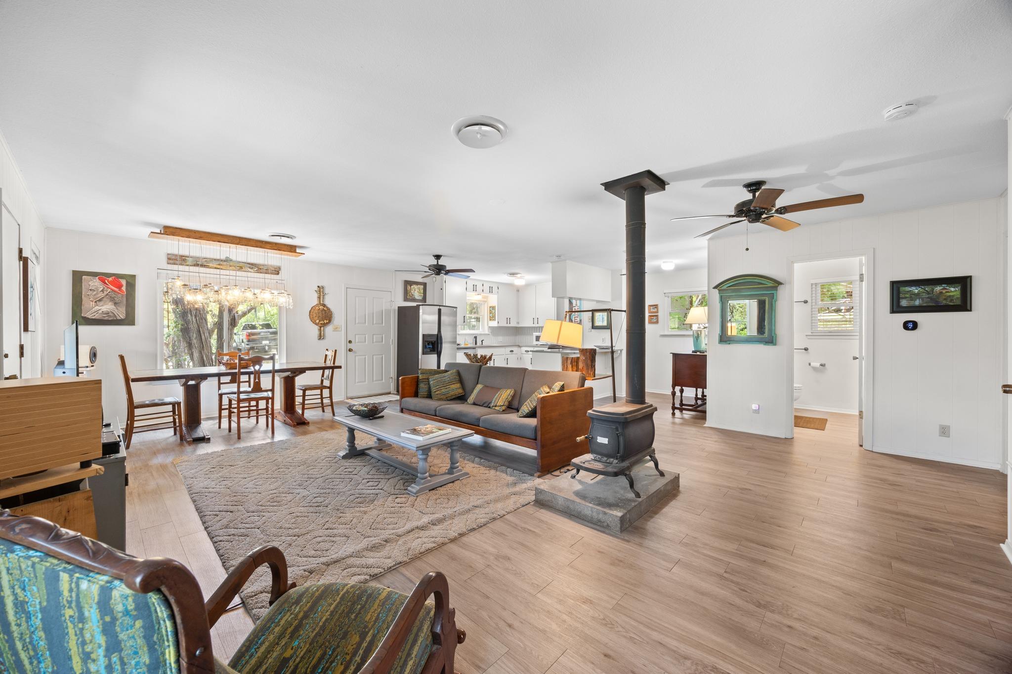 17129 E Darleen Dr, Leander, TX 78641