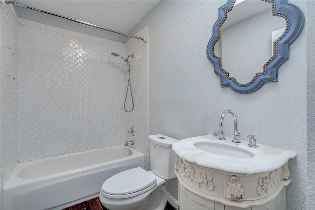 11708 Hornsby St, Austin, TX 78753