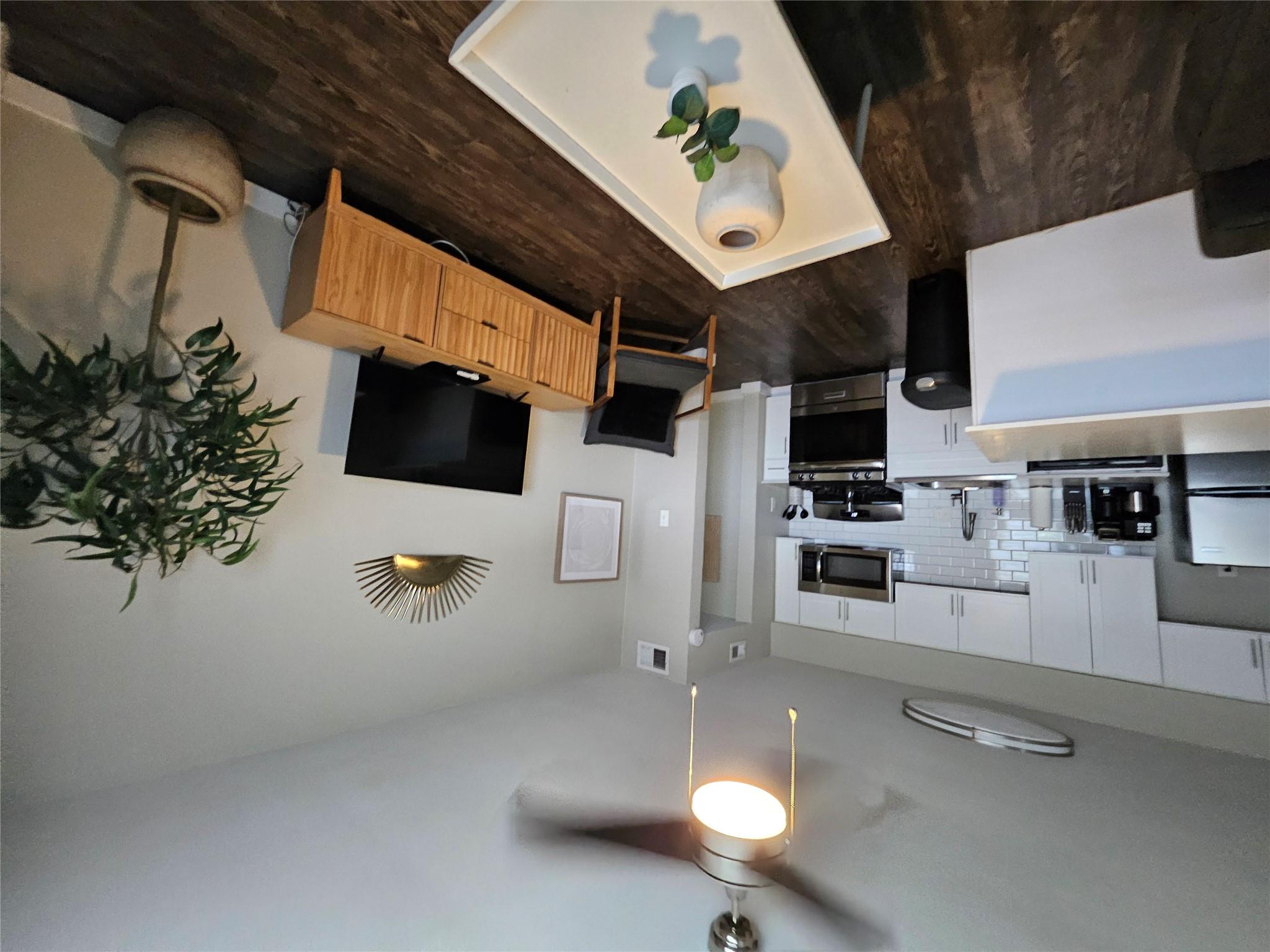 3503 Harmon Ave # 103, Austin, TX 78705