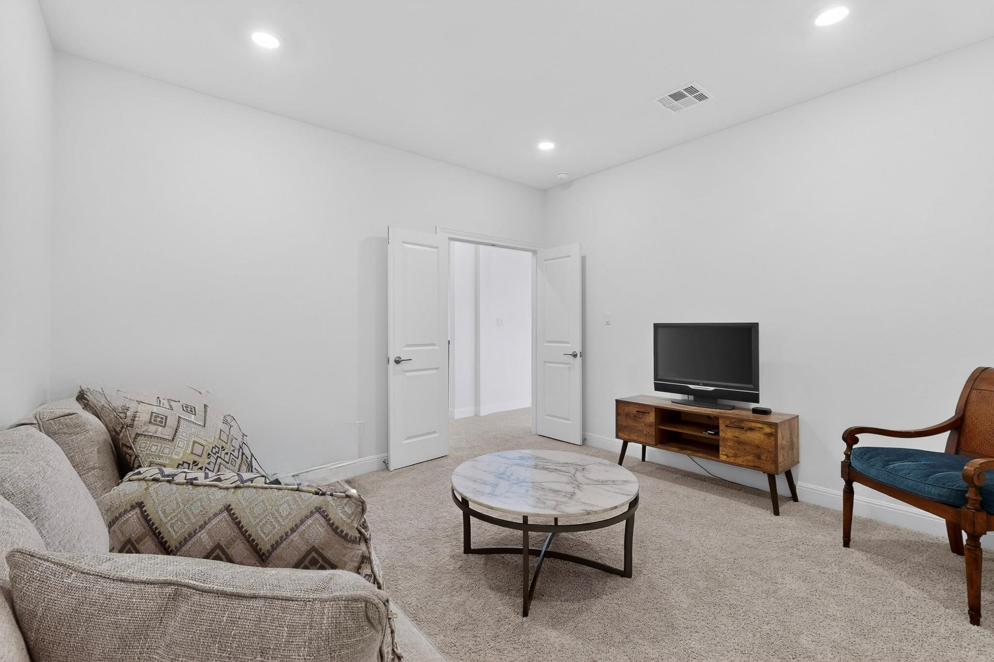 249 Running Bird Rd, Austin, TX 78737