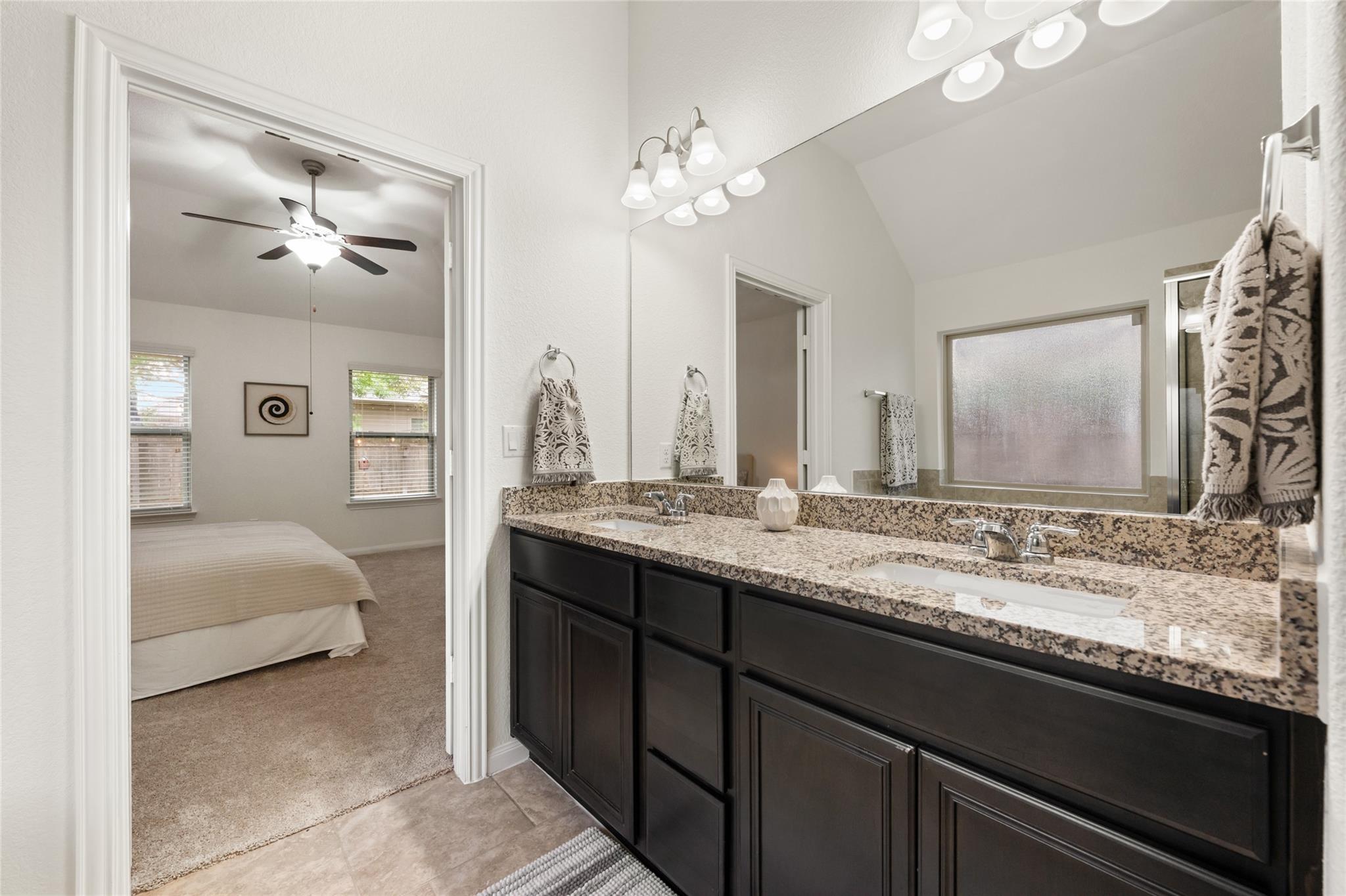 615 Linares Ln, Austin, TX 78748