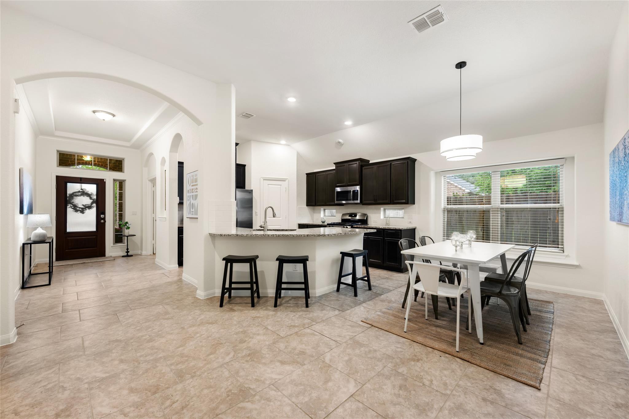 615 Linares Ln, Austin, TX 78748