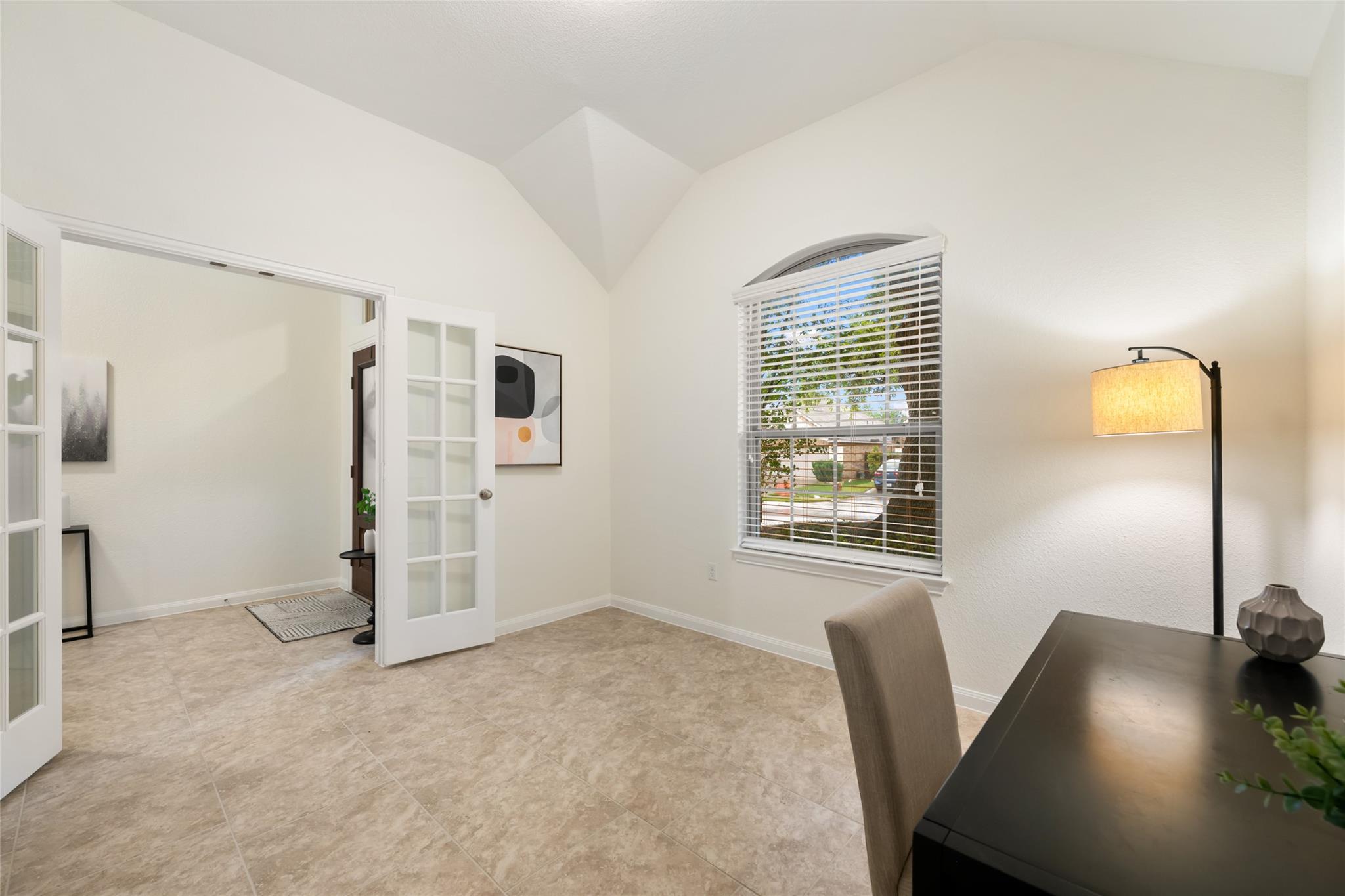 615 Linares Ln, Austin, TX 78748