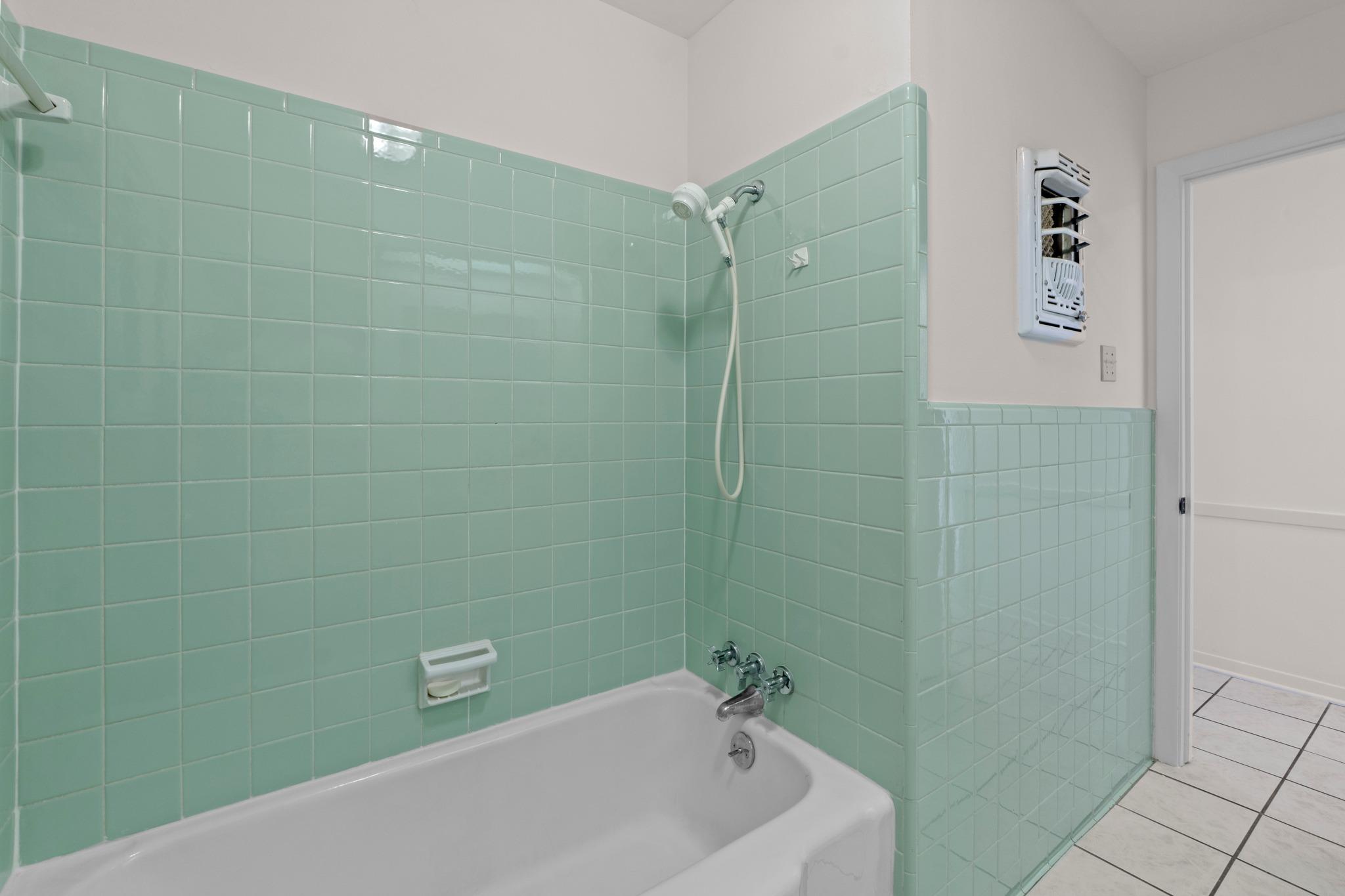 8301 Polar Dr, Austin, TX 78757