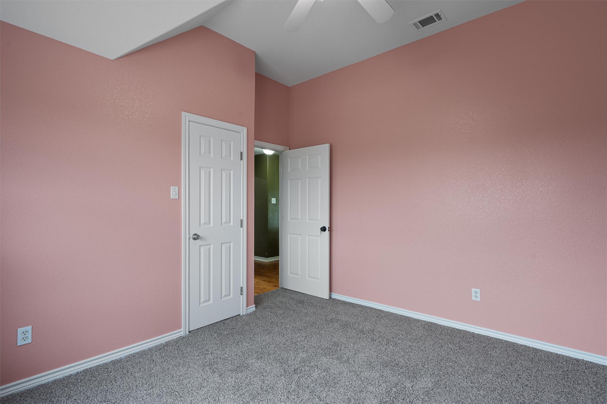 130 Cotton Rows Ln, Taylor, TX 76574