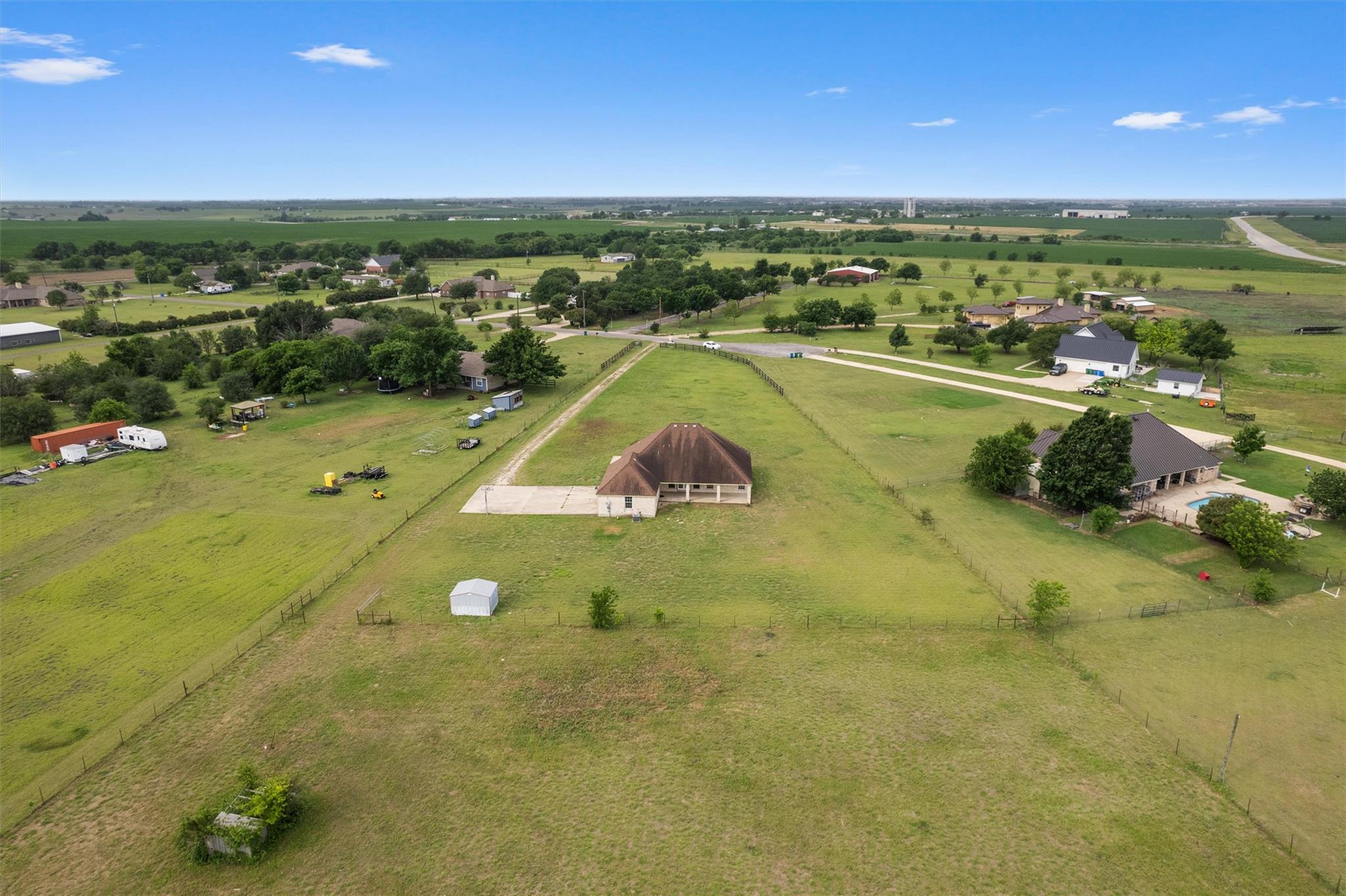 130 Cotton Rows Ln, Taylor, TX 76574