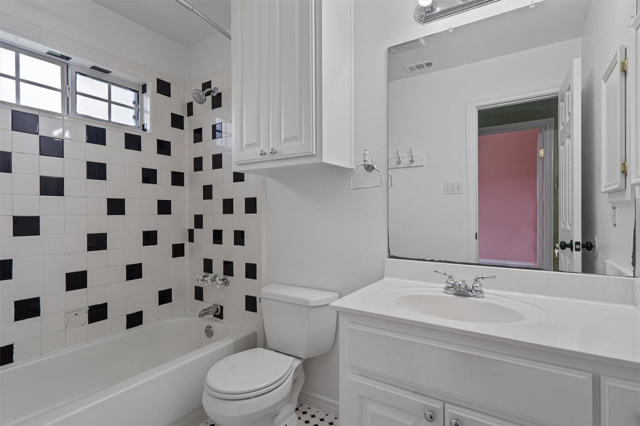 130 Cotton Rows Ln, Taylor, TX 76574