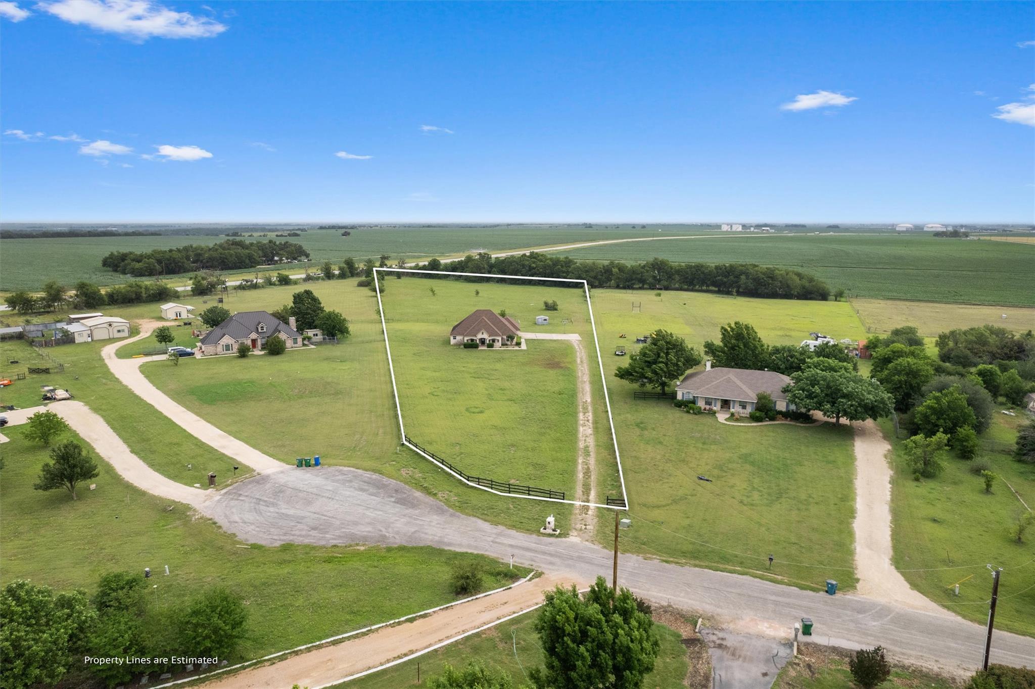 130 Cotton Rows Ln, Taylor, TX 76574