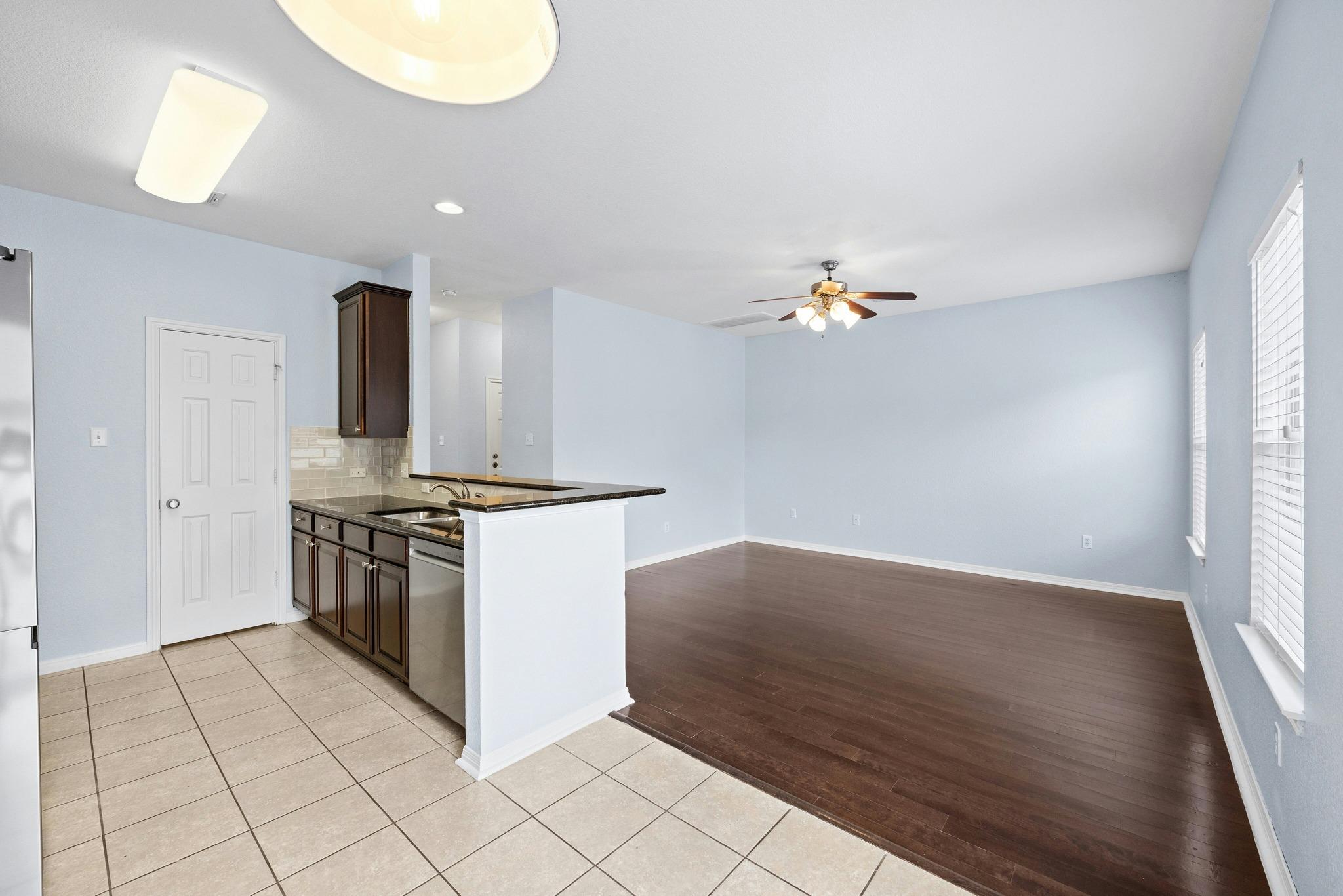 1900 Little Elm Trl # 89, Cedar Park, TX 78613