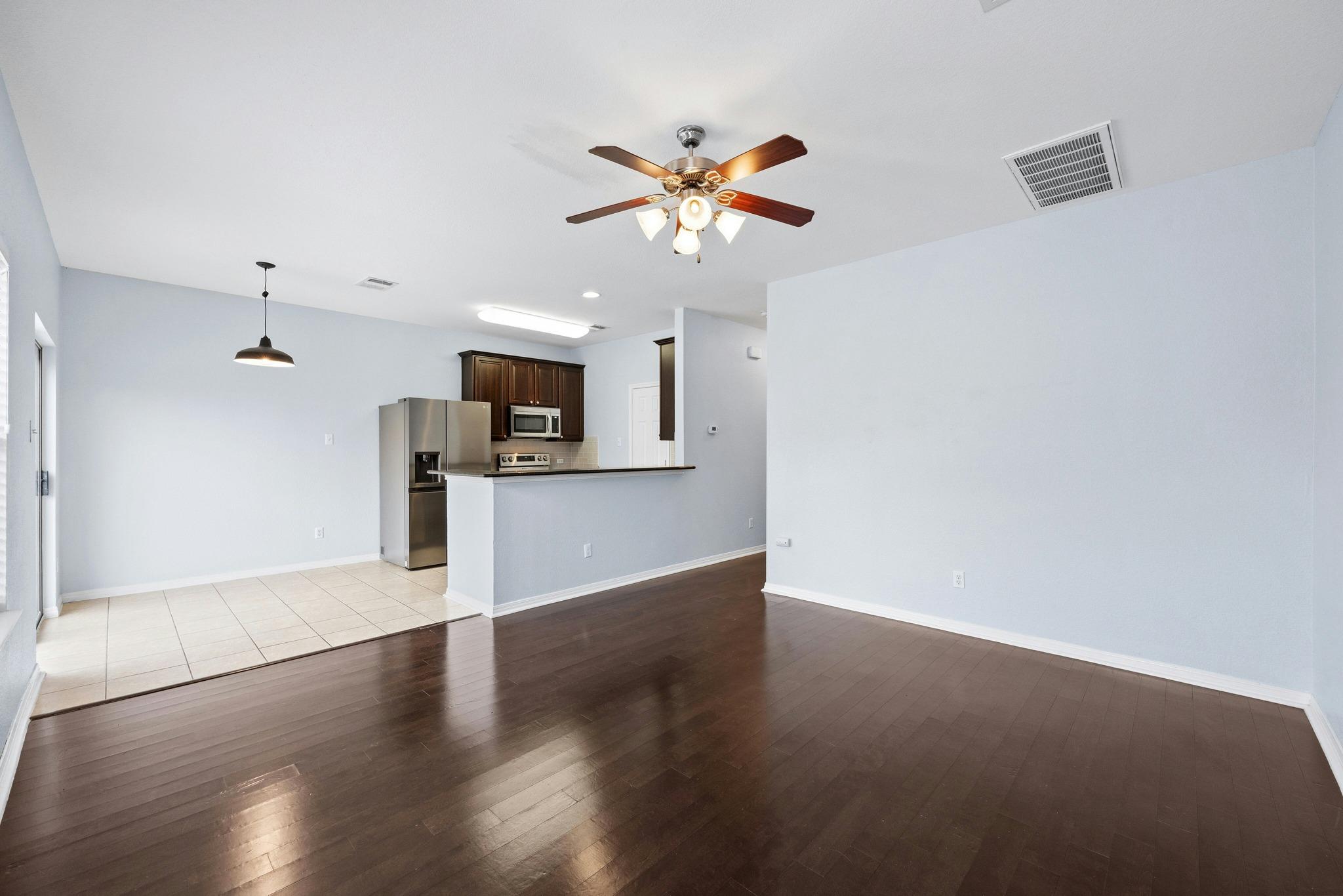 1900 Little Elm Trl # 89, Cedar Park, TX 78613