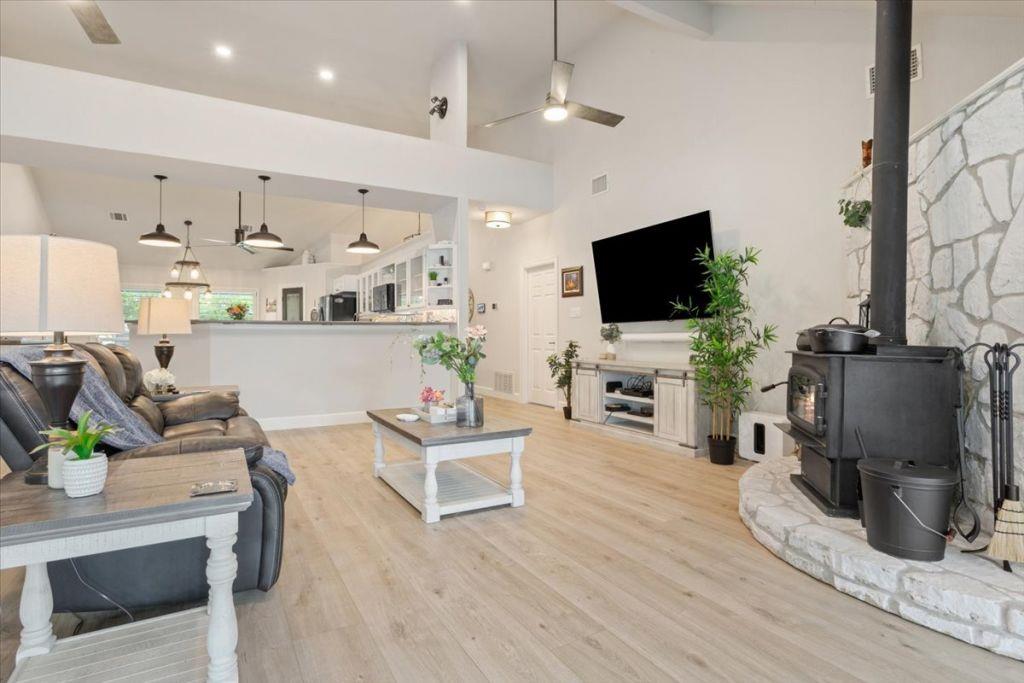 190 Young Ranch Rd, Georgetown, TX 78633