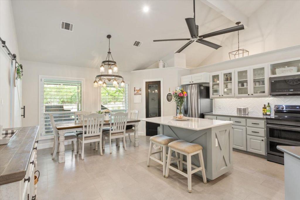 190 Young Ranch Rd, Georgetown, TX 78633