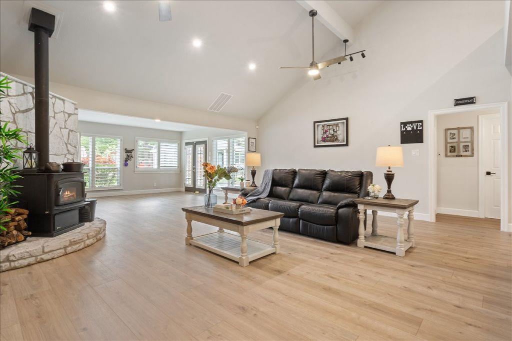 190 Young Ranch Rd, Georgetown, TX 78633