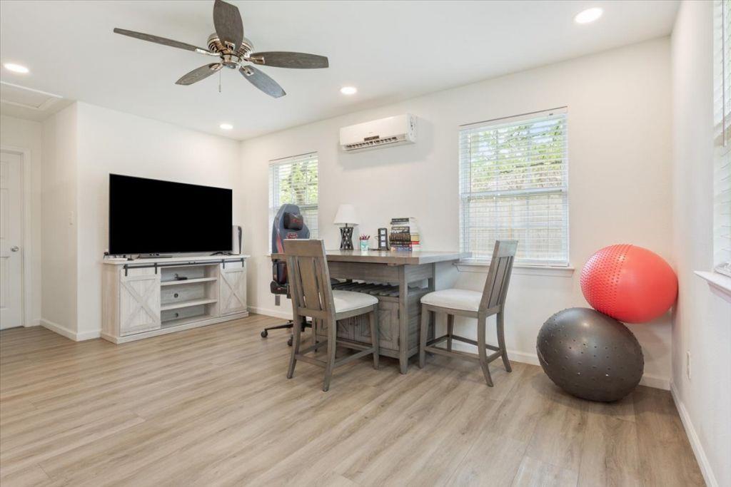 190 Young Ranch Rd, Georgetown, TX 78633