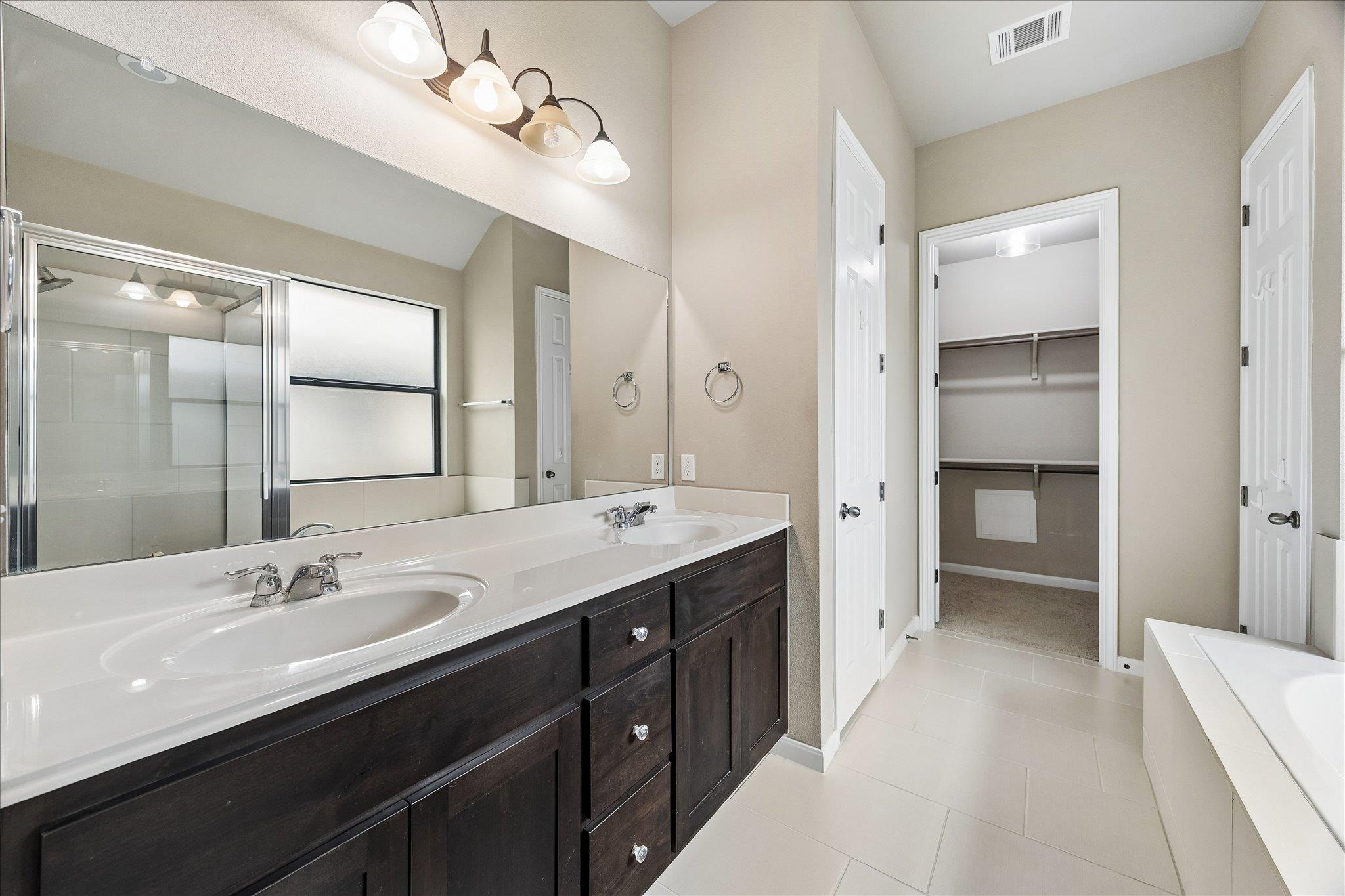 9812 Ivalenes Hope Dr, Austin, TX 78717