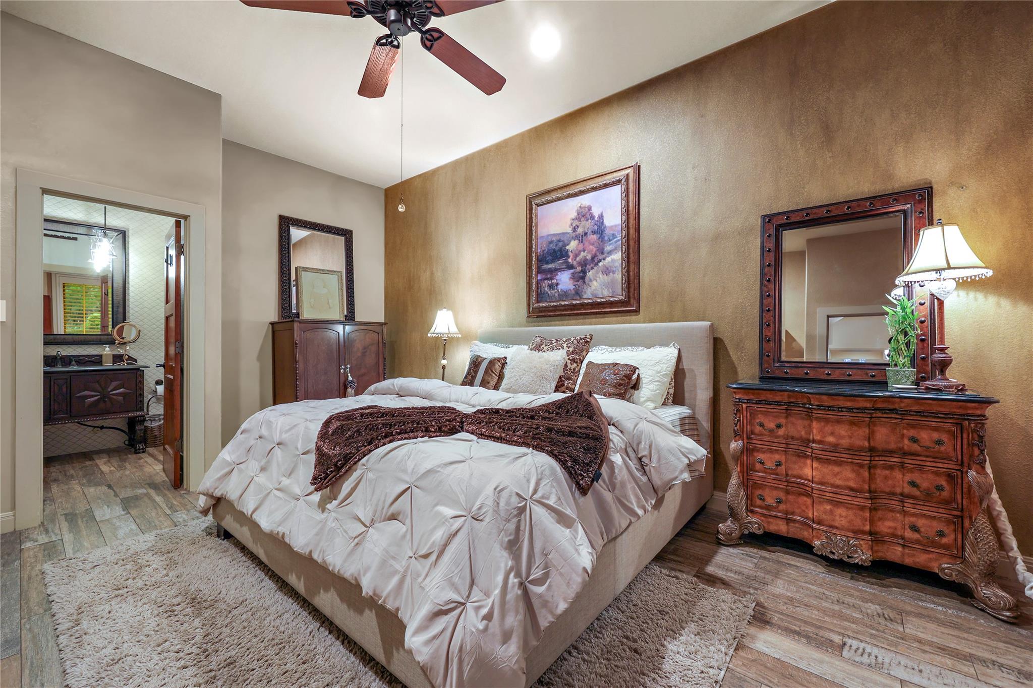 17501 Navigation Ln, Lago Vista, TX 78645