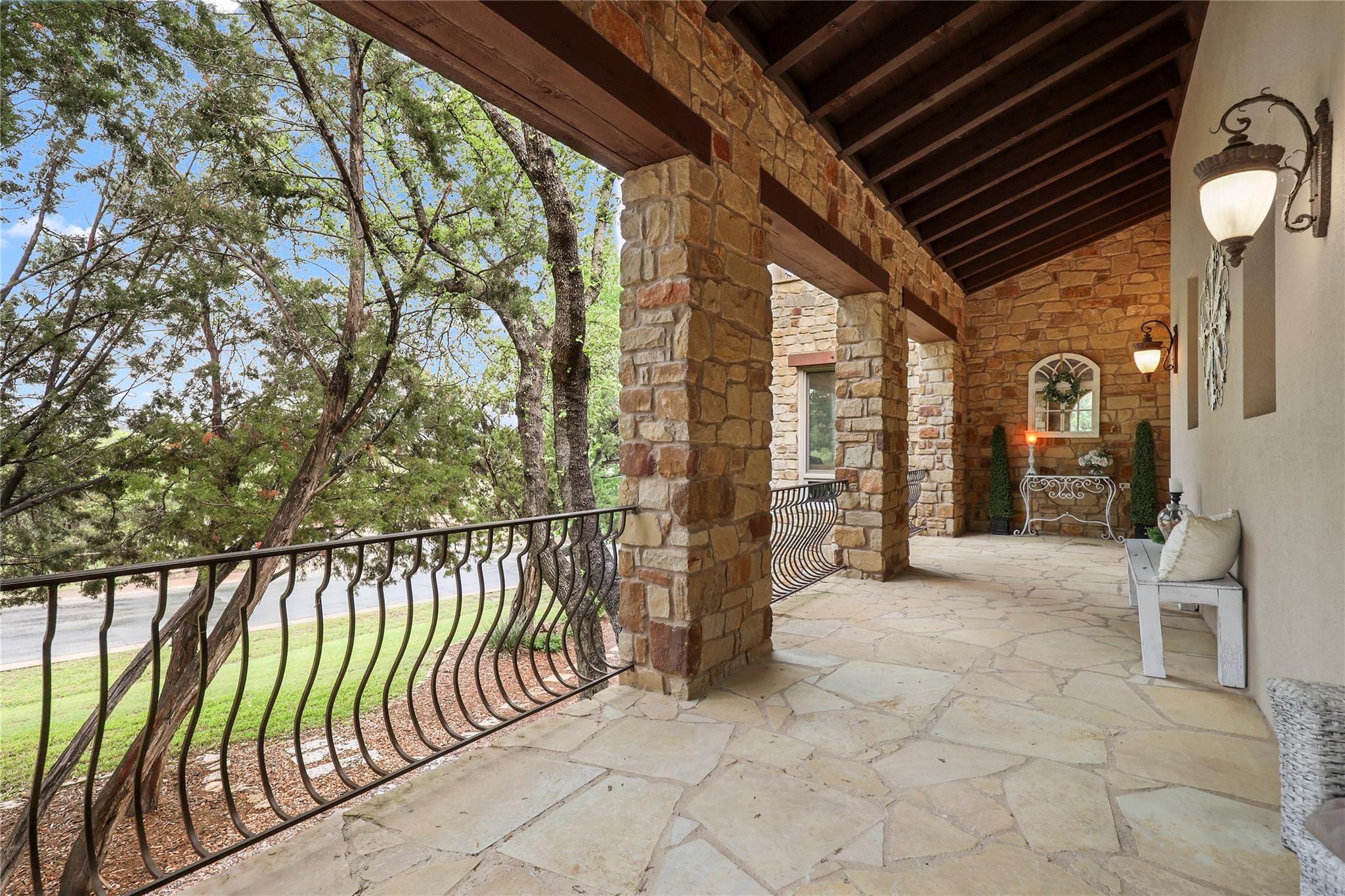 17501 Navigation Ln, Lago Vista, TX 78645