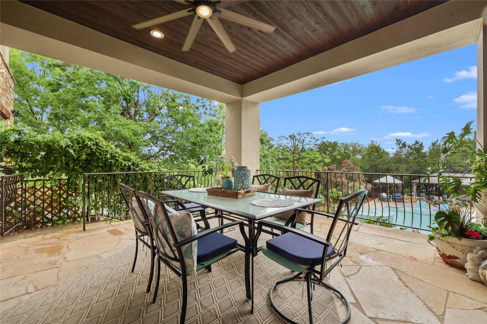 17501 Navigation Ln, Lago Vista, TX 78645