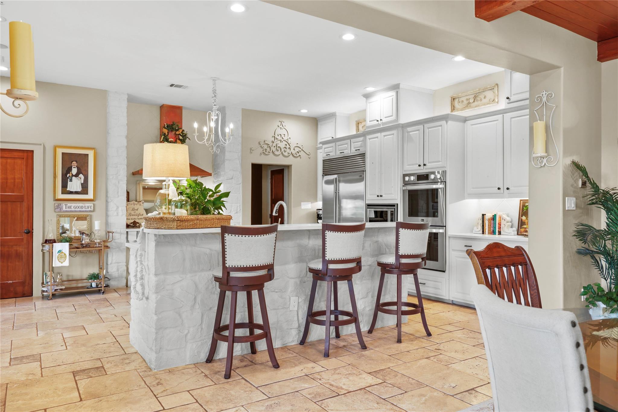 17501 Navigation Ln, Lago Vista, TX 78645