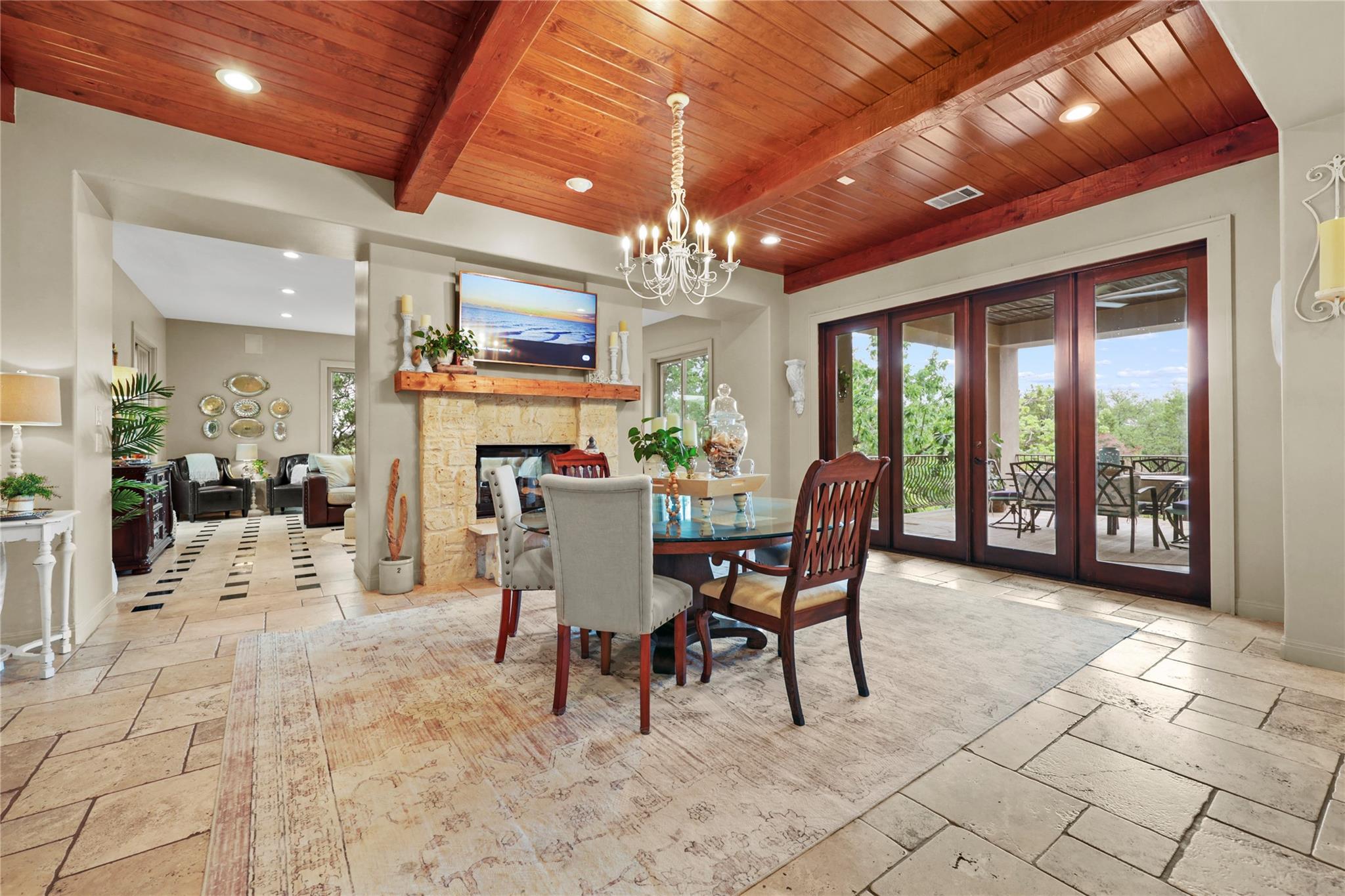 17501 Navigation Ln, Lago Vista, TX 78645