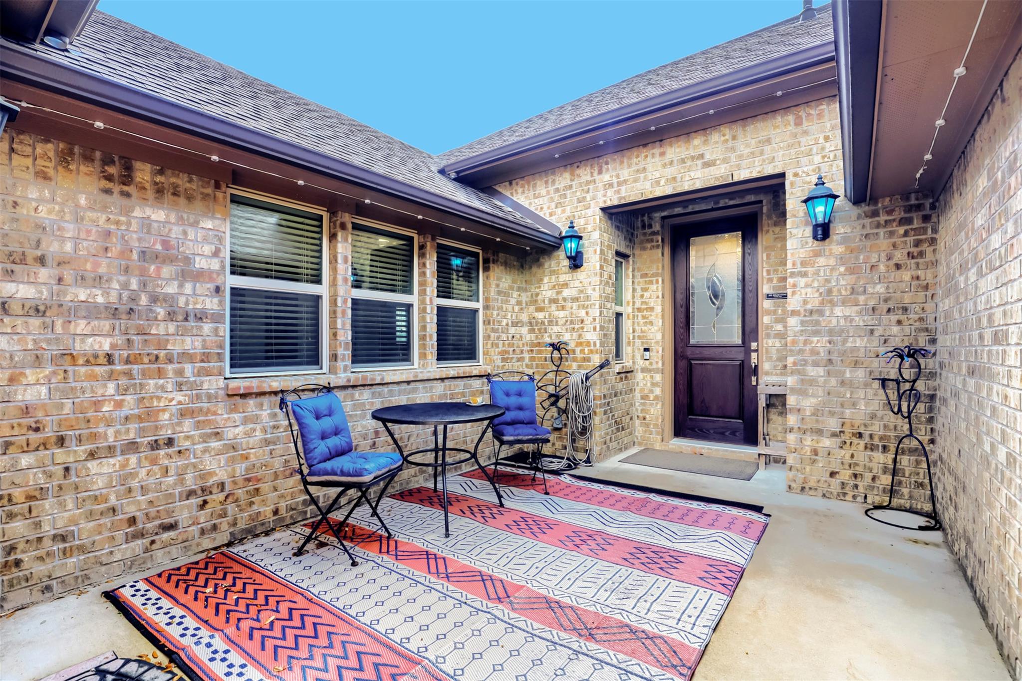 101 Lightcliff St, Hutto, TX 78634