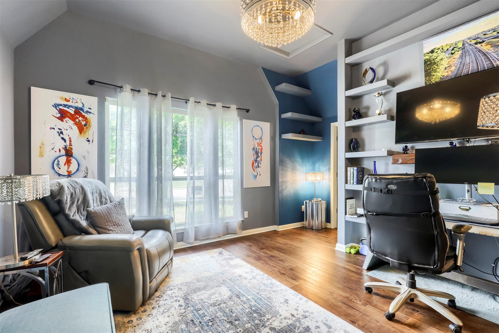 101 Lightcliff St, Hutto, TX 78634