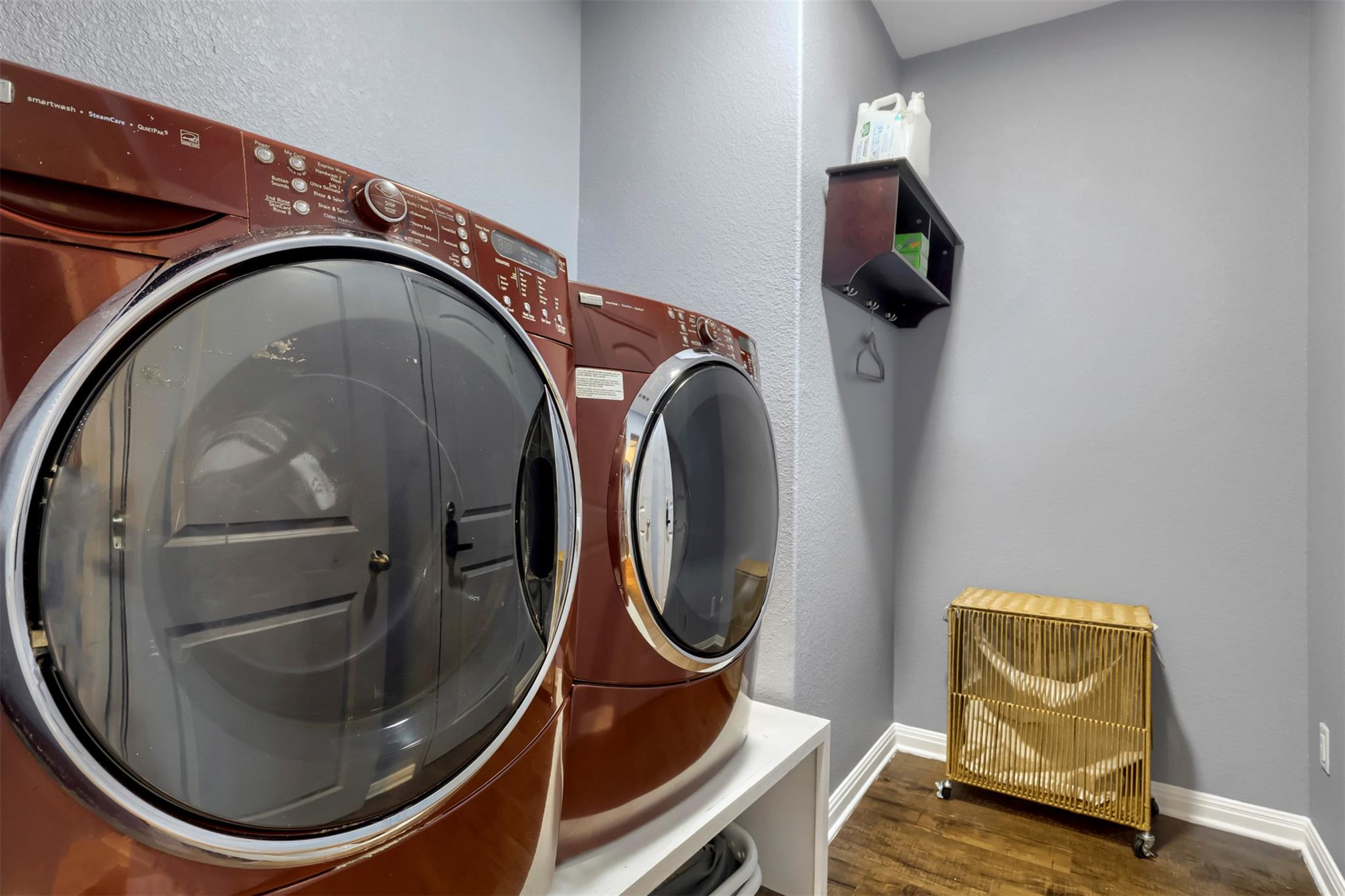 101 Lightcliff St, Hutto, TX 78634