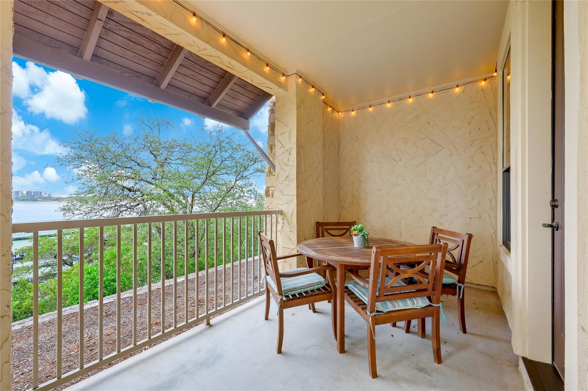 6704 Lantern View Dr # 101, Jonestown, TX 78645
