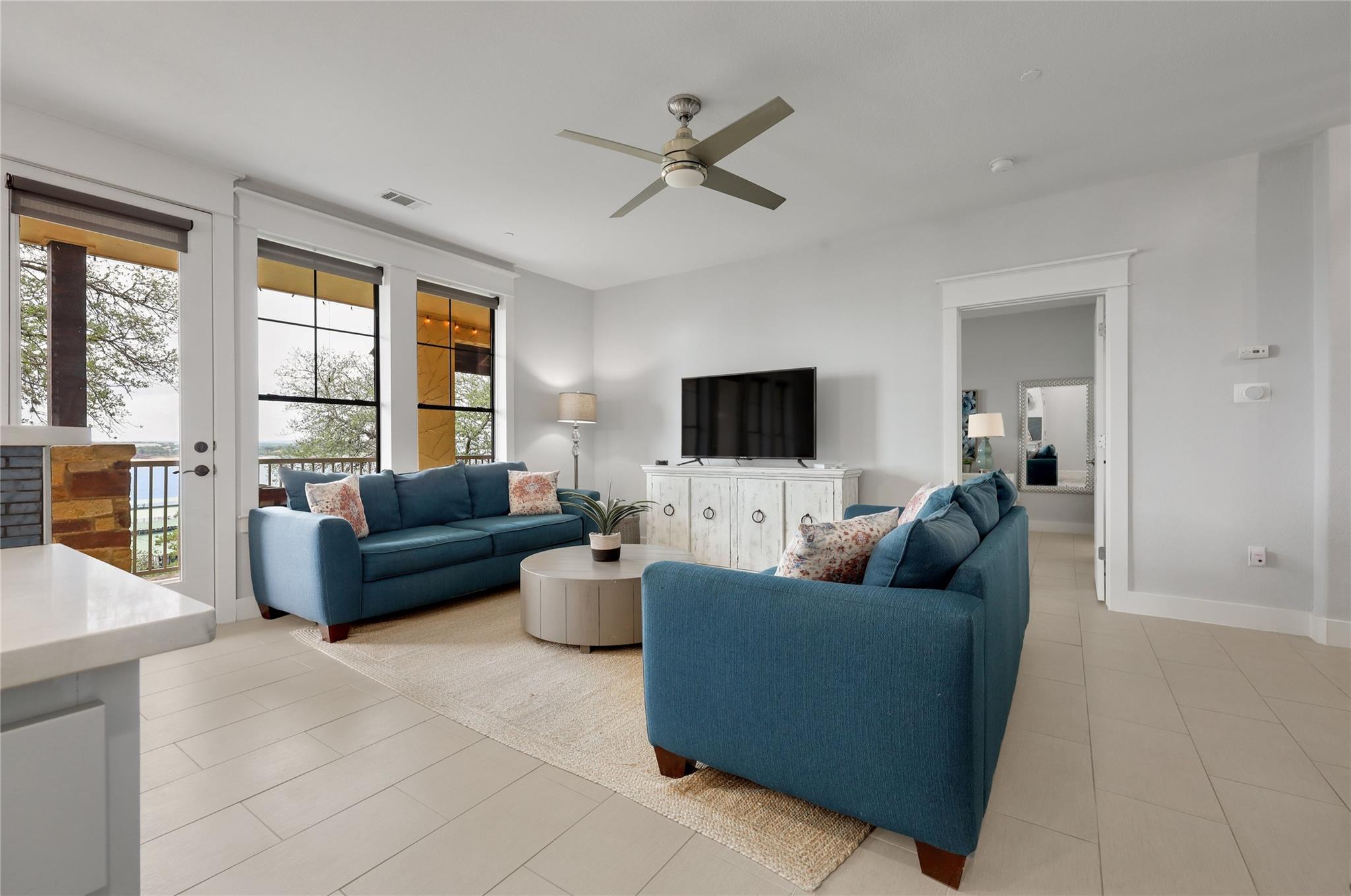6704 Lantern View Dr # 101, Jonestown, TX 78645