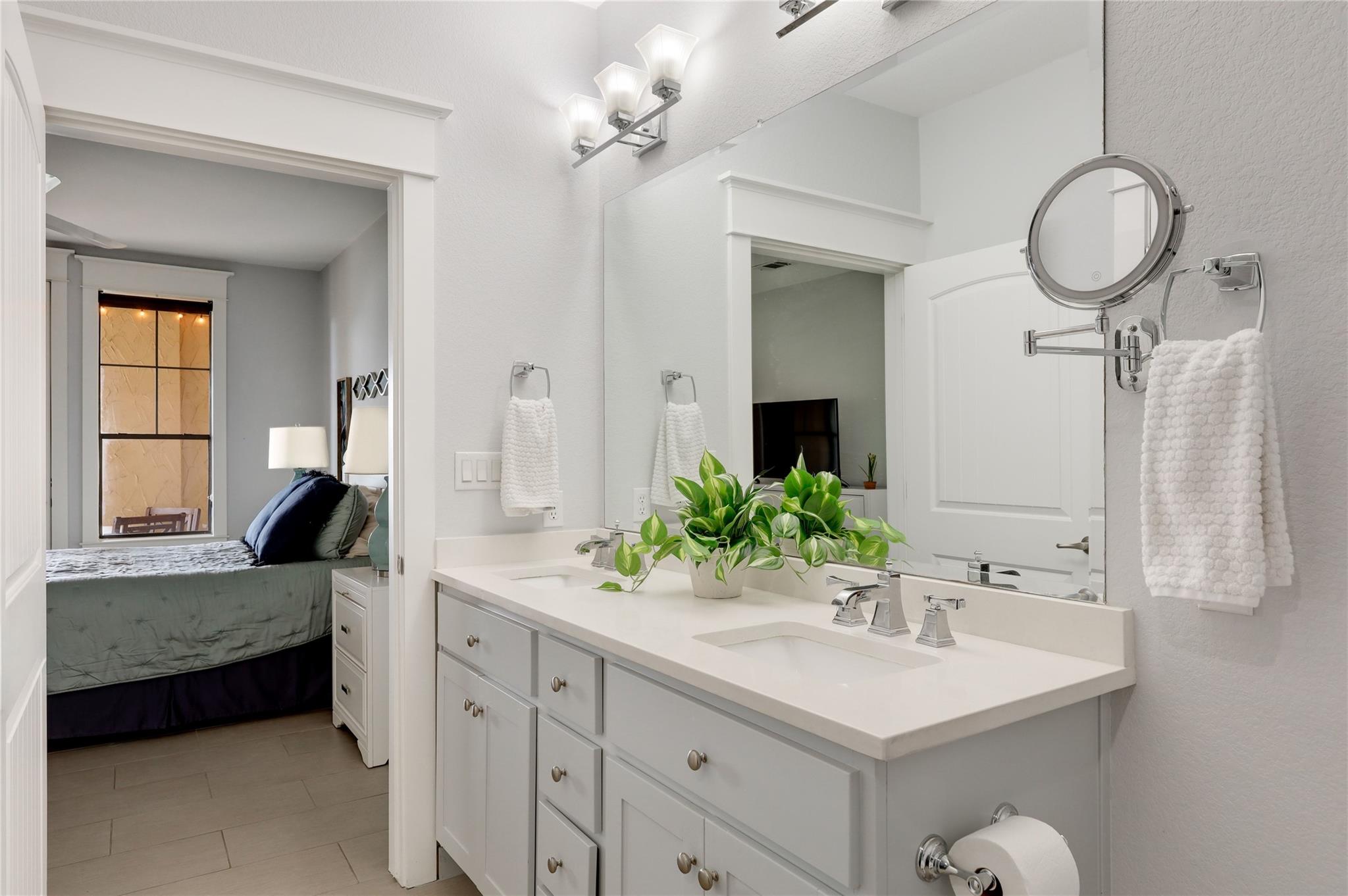 6704 Lantern View Dr # 101, Jonestown, TX 78645