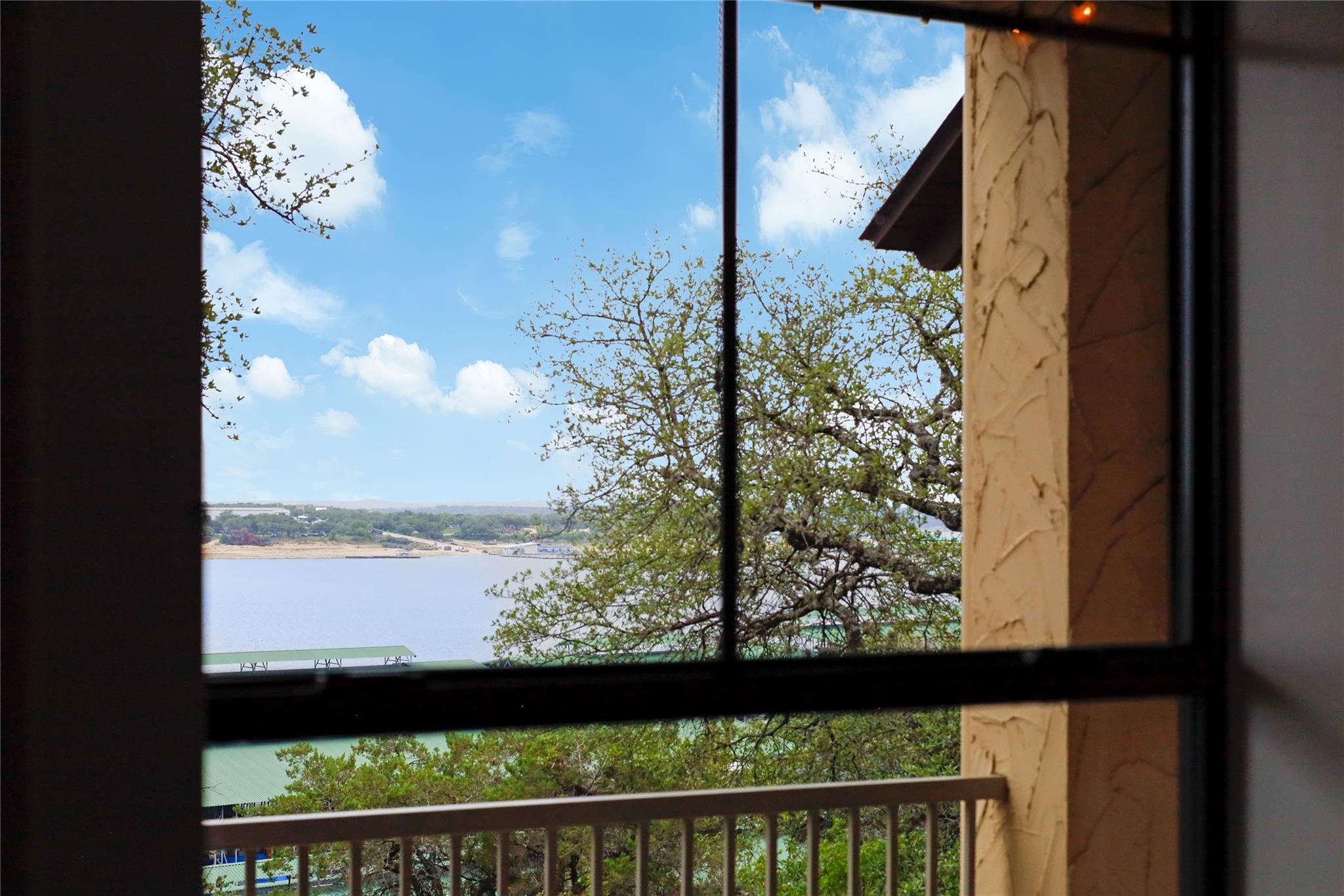 6704 Lantern View Dr # 101, Jonestown, TX 78645