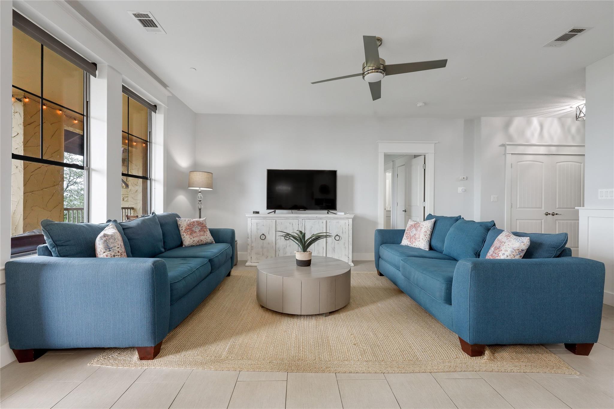 6704 Lantern View Dr # 101, Jonestown, TX 78645