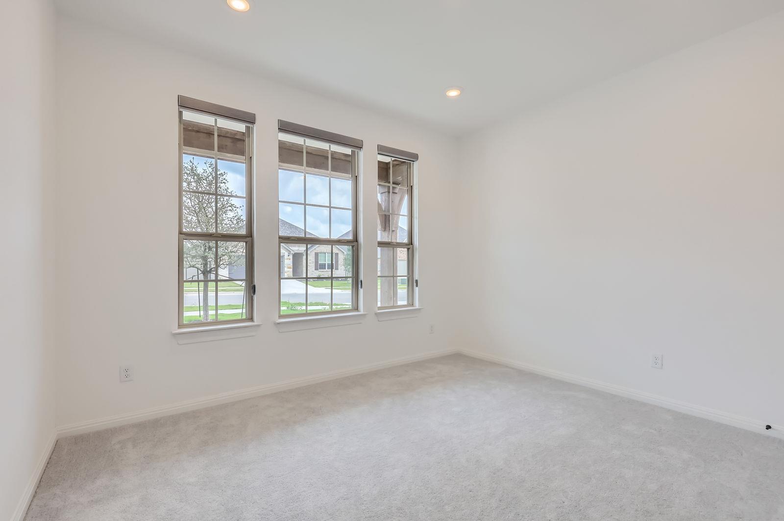 1208 Legends Ln, Georgetown, TX 78628