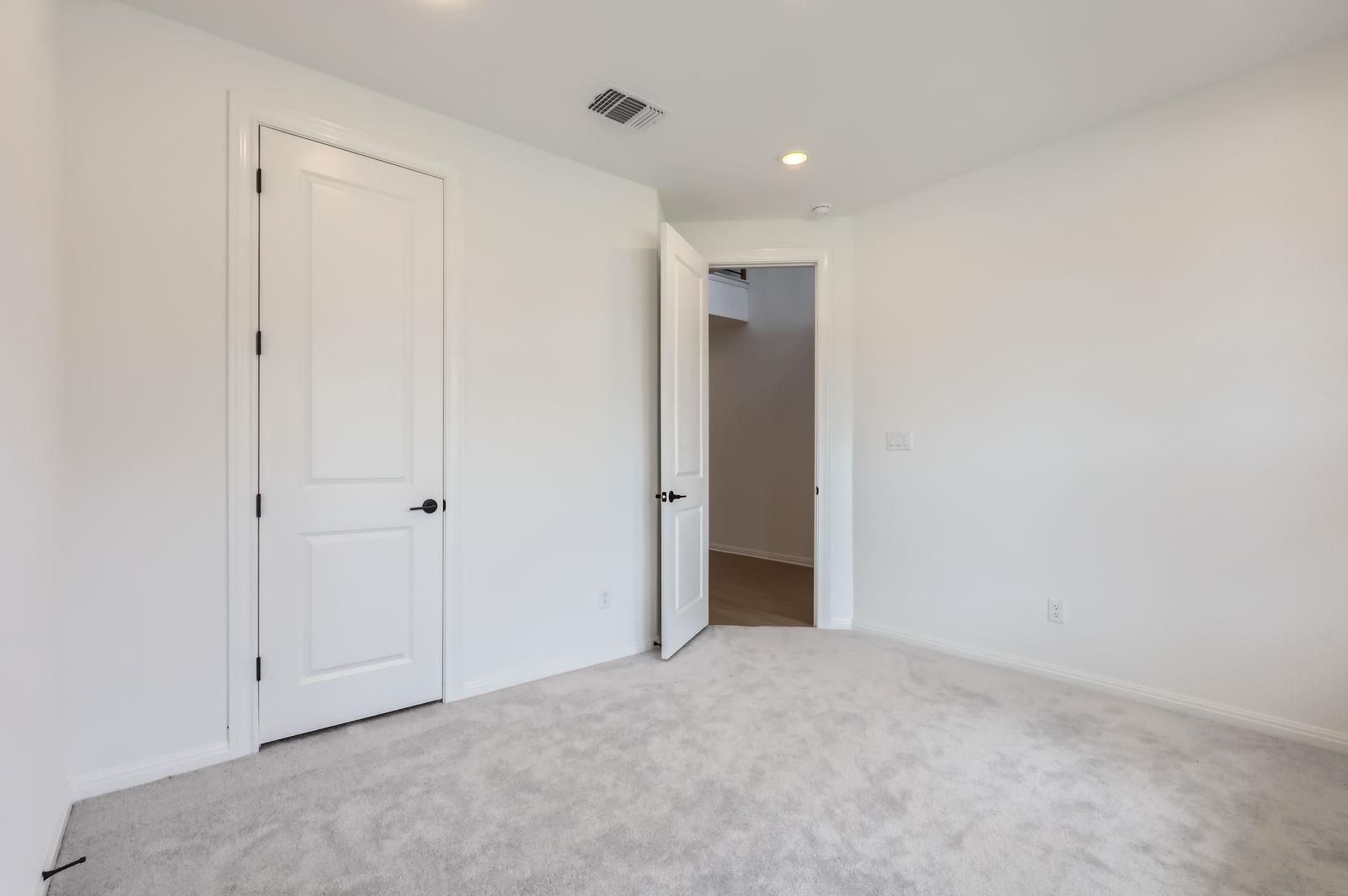 1208 Legends Ln, Georgetown, TX 78628